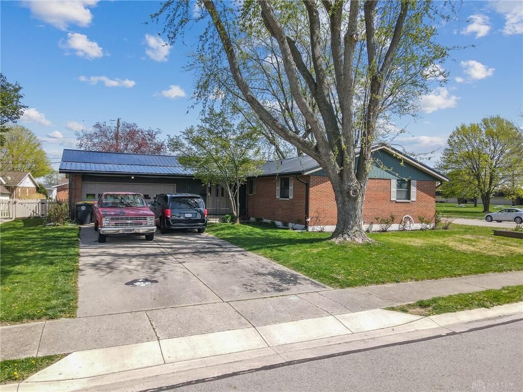 Property Photo: 300 Debra Street OH 45318