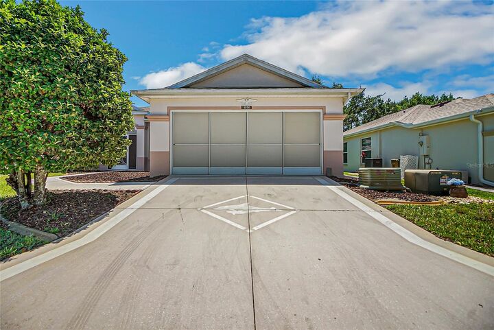 Property Photo: 1014 Forest Breeze Path FL 34748