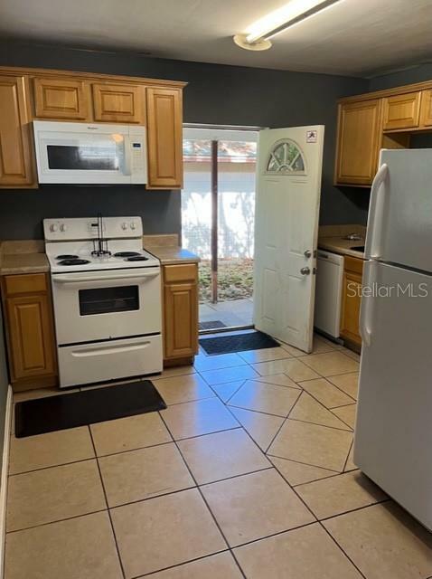 Property Photo:  1230 NW 21st Avenue  FL 32609 