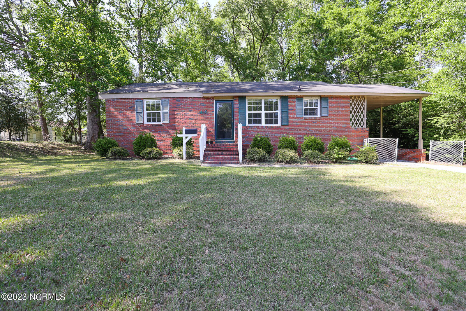 Property Photo:  416 Maple Street  NC 28540 