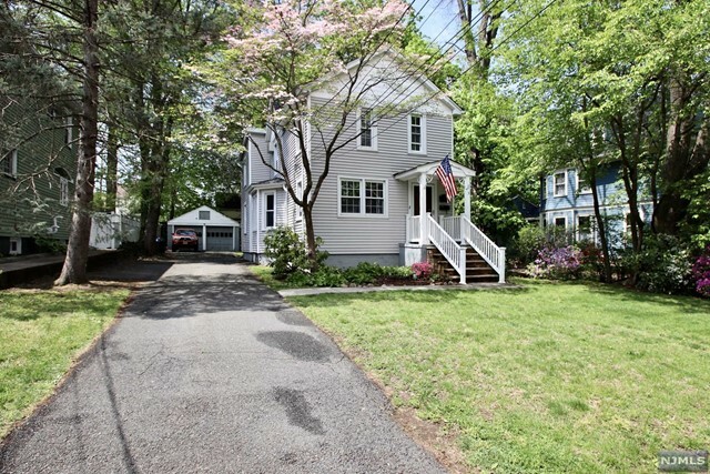 Property Photo:  323 Maple Avenue  NJ 07649 