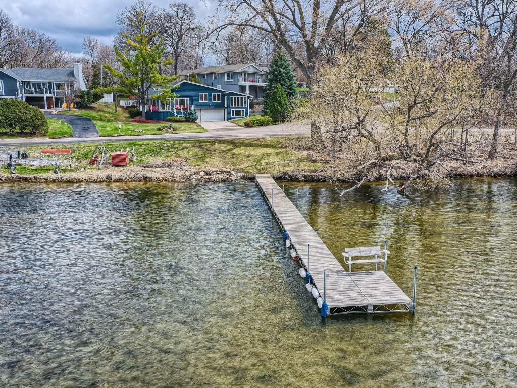 Property Photo:  2600 E Medicine Lake Boulevard  MN 55441 