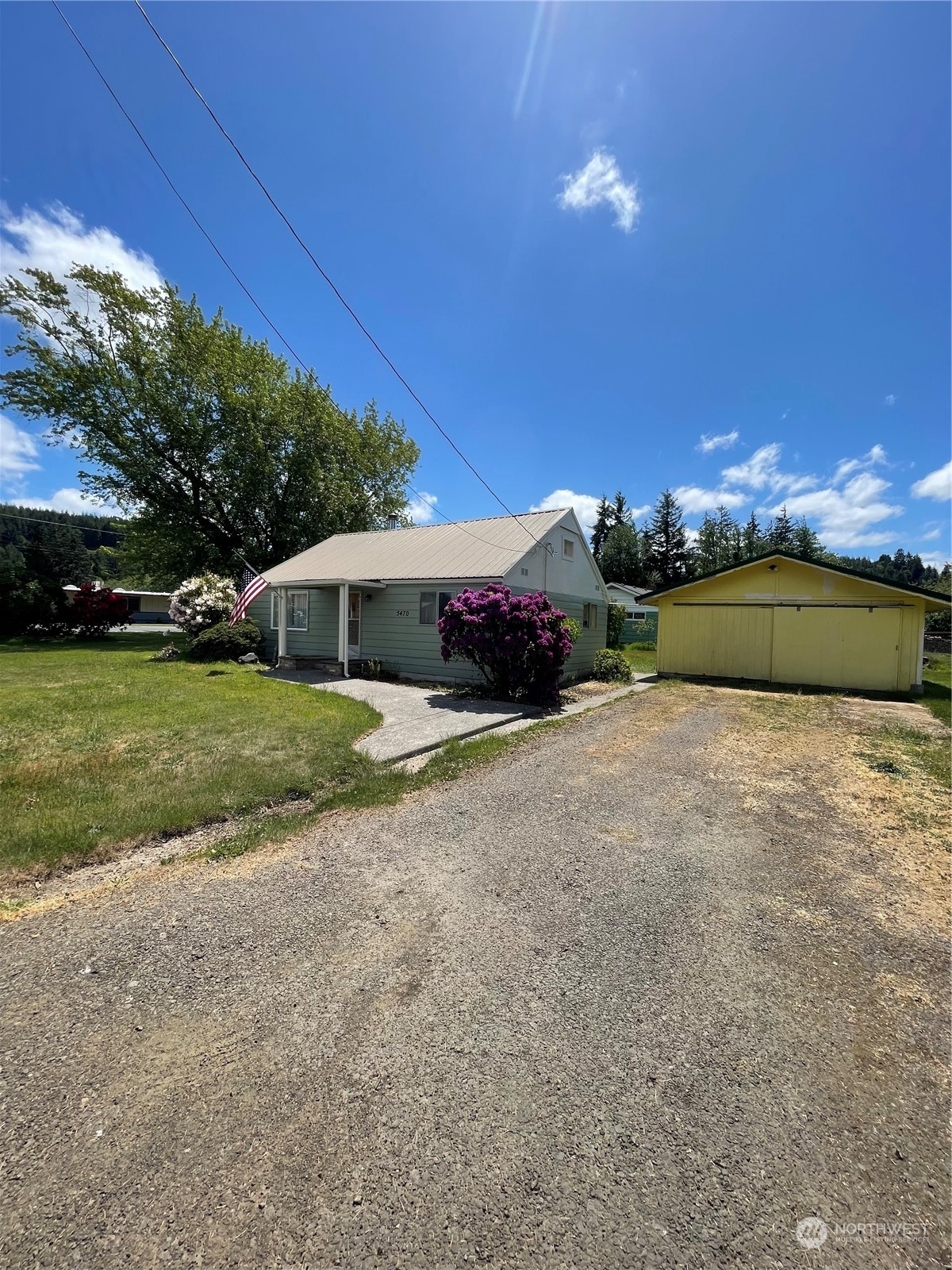 Property Photo: 5470 School Street WA 98577