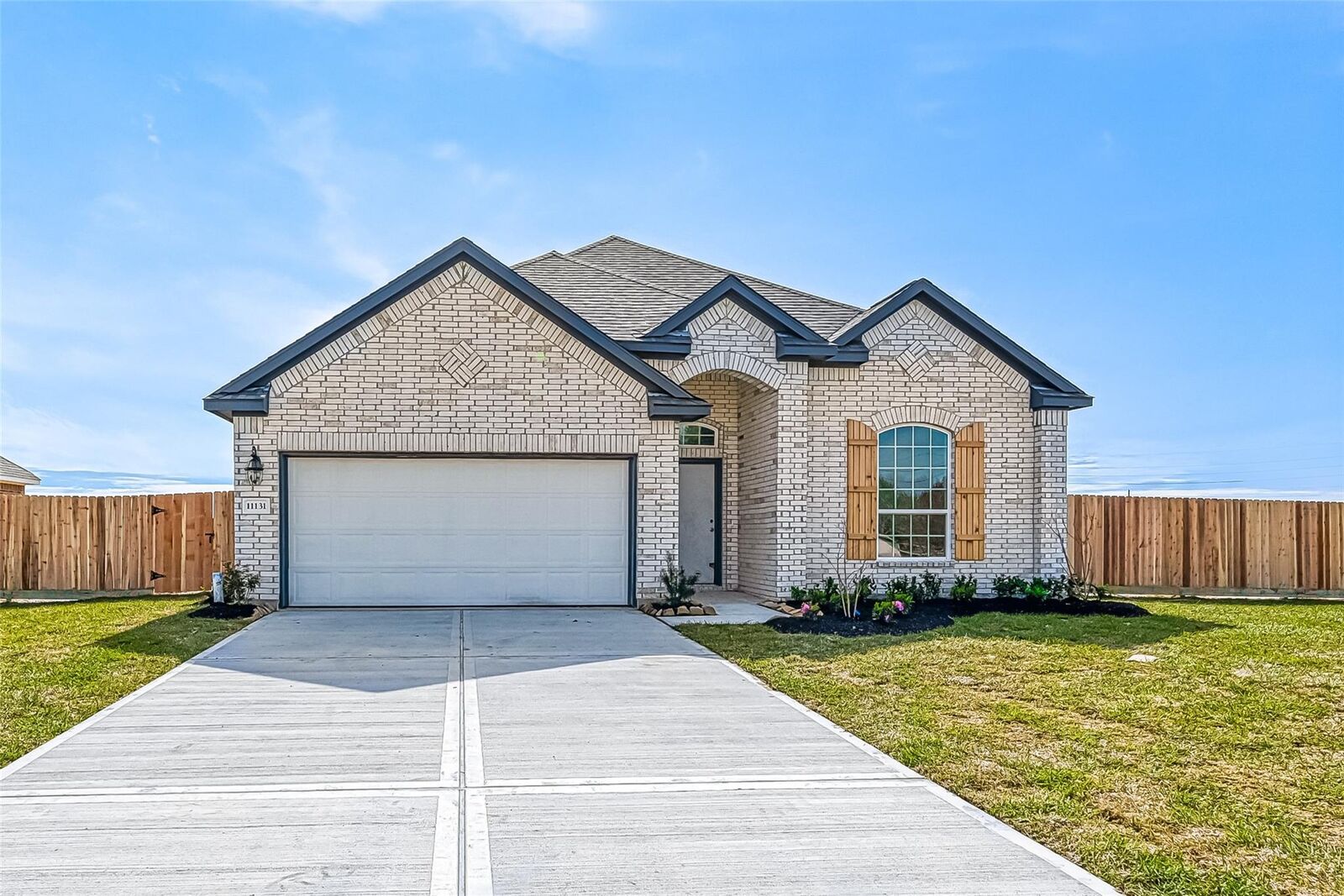 Property Photo: 11326 Youngquist Drive TX 77535