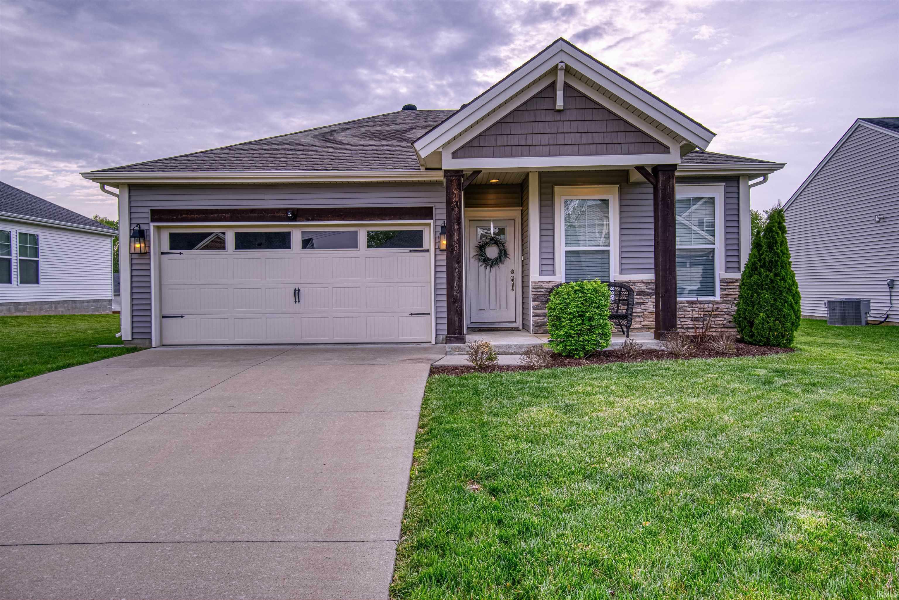 Property Photo:  4936 Live Oak Court  IN 47630 