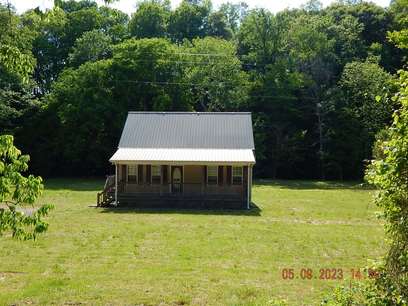 Property Photo: 485 Defeated Creek Rd TN 37033