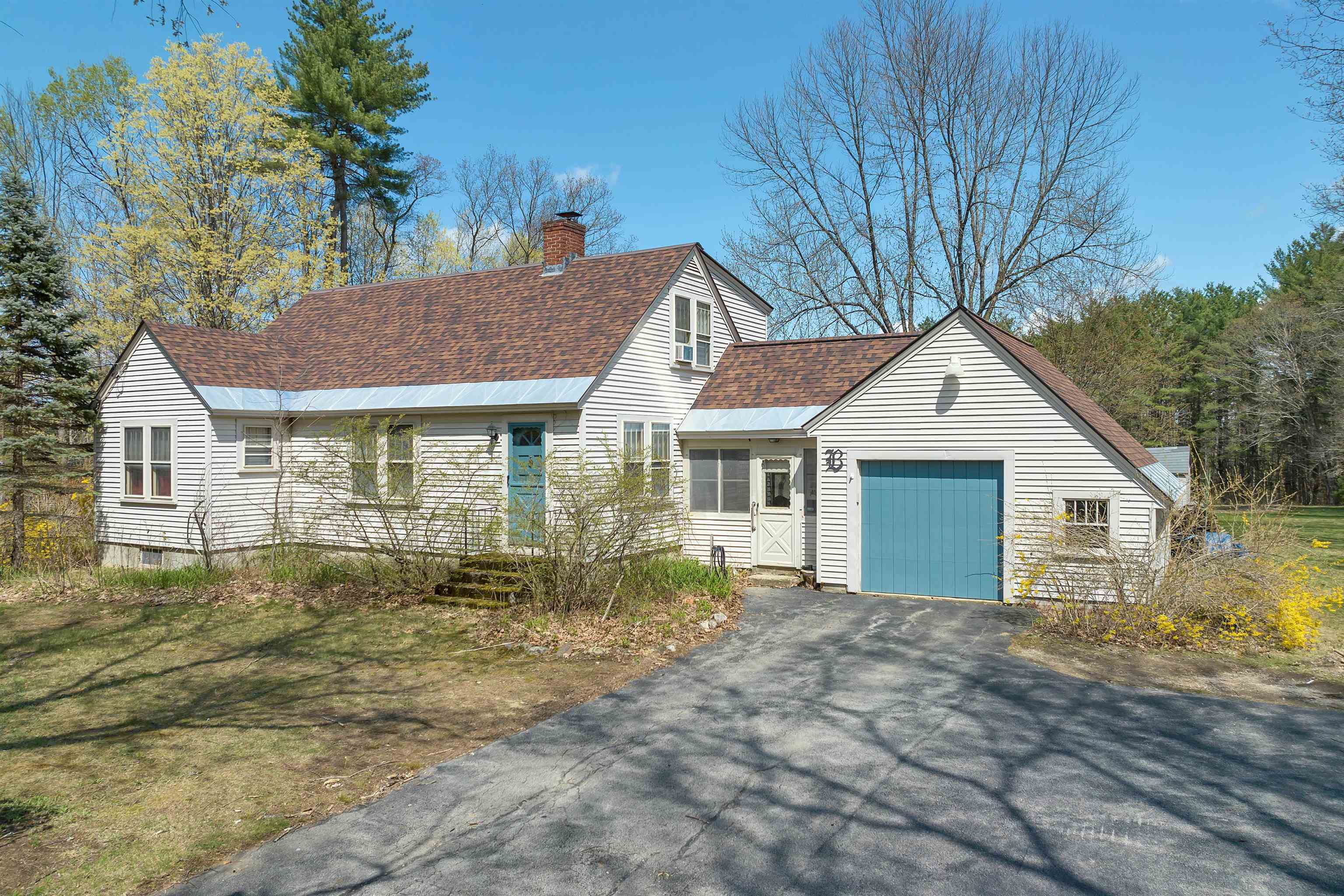 Property Photo: 23 Jewett Road NH 03046