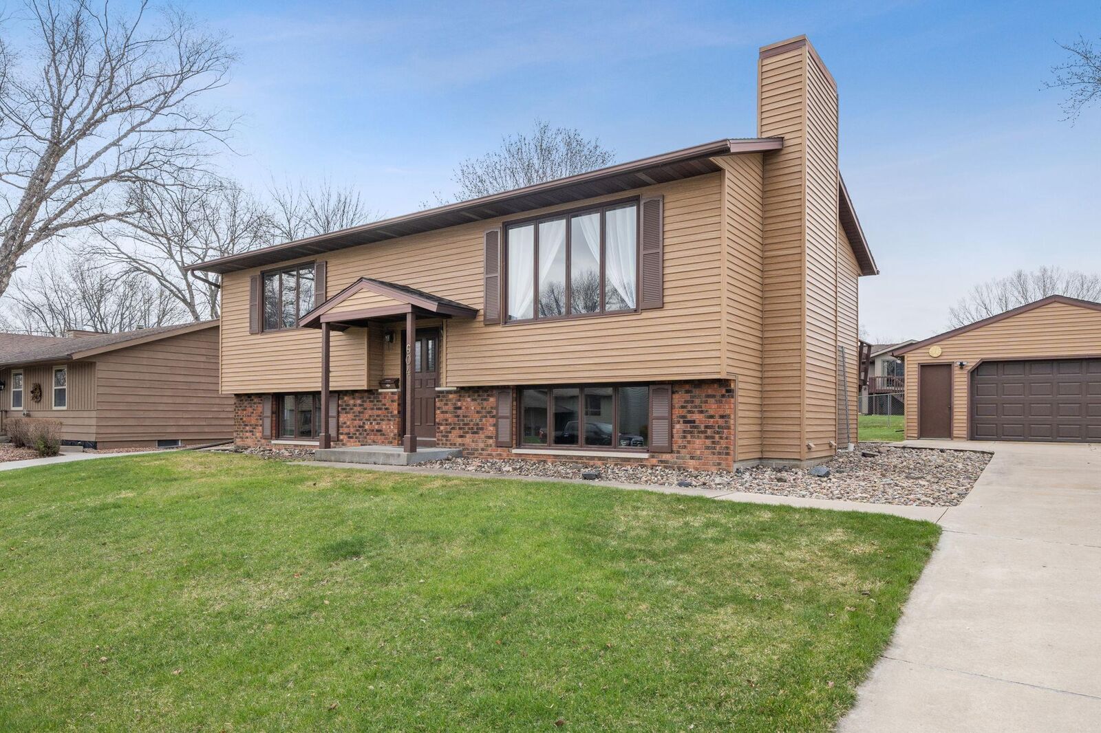 Property Photo: 604 17 1/2 Street SE MN 55904