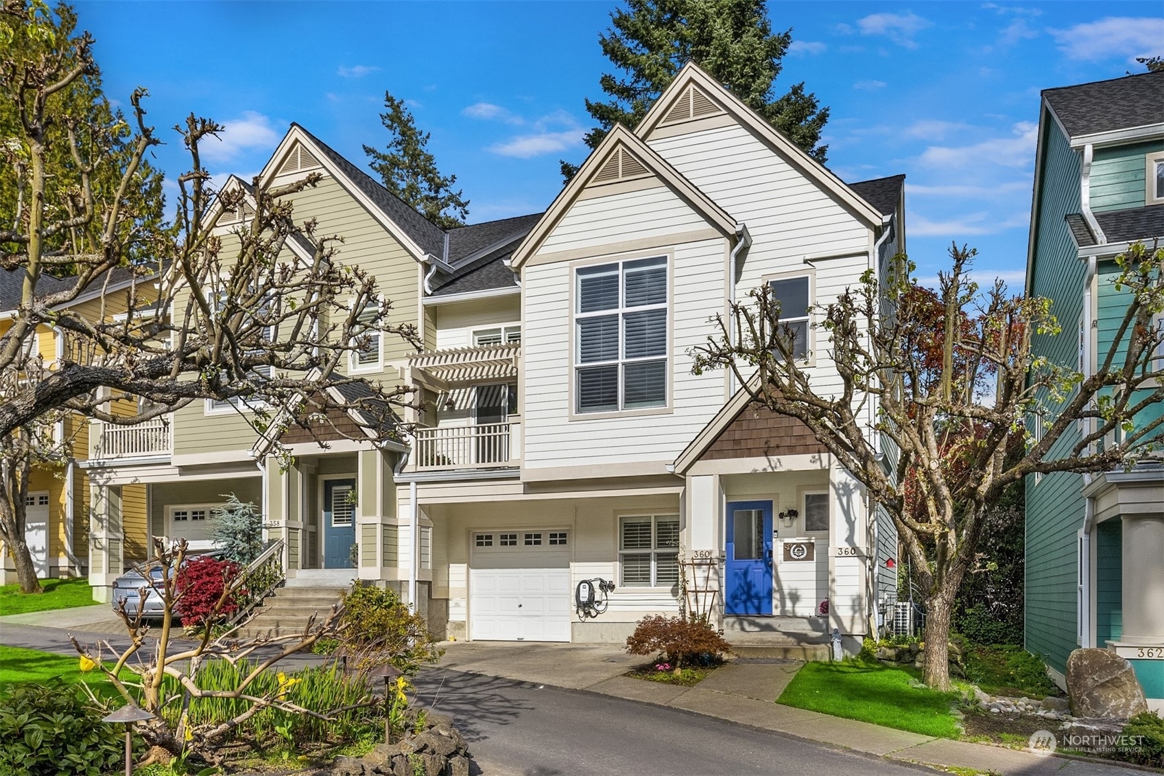Property Photo:  360 Wyatt Way NE  WA 98110 