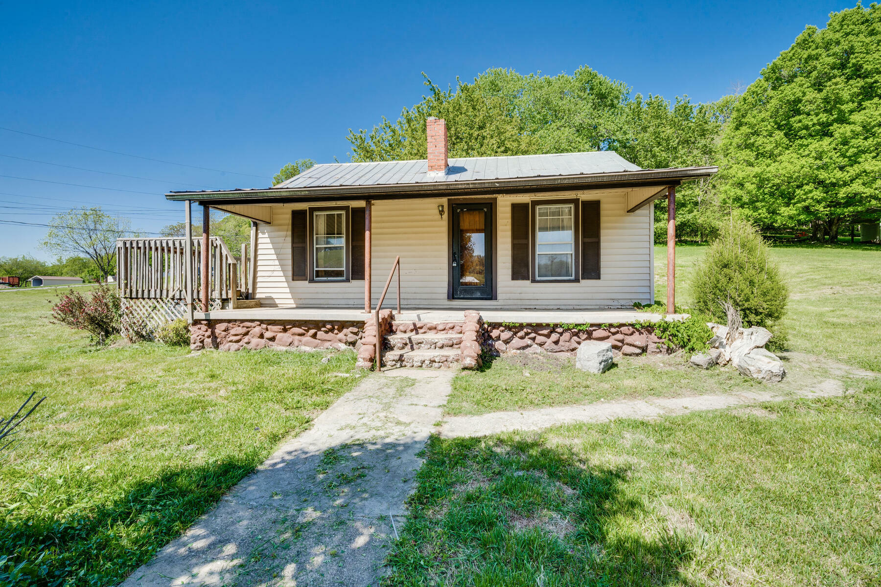 Property Photo:  1938 Needmore Road  TN 37891 