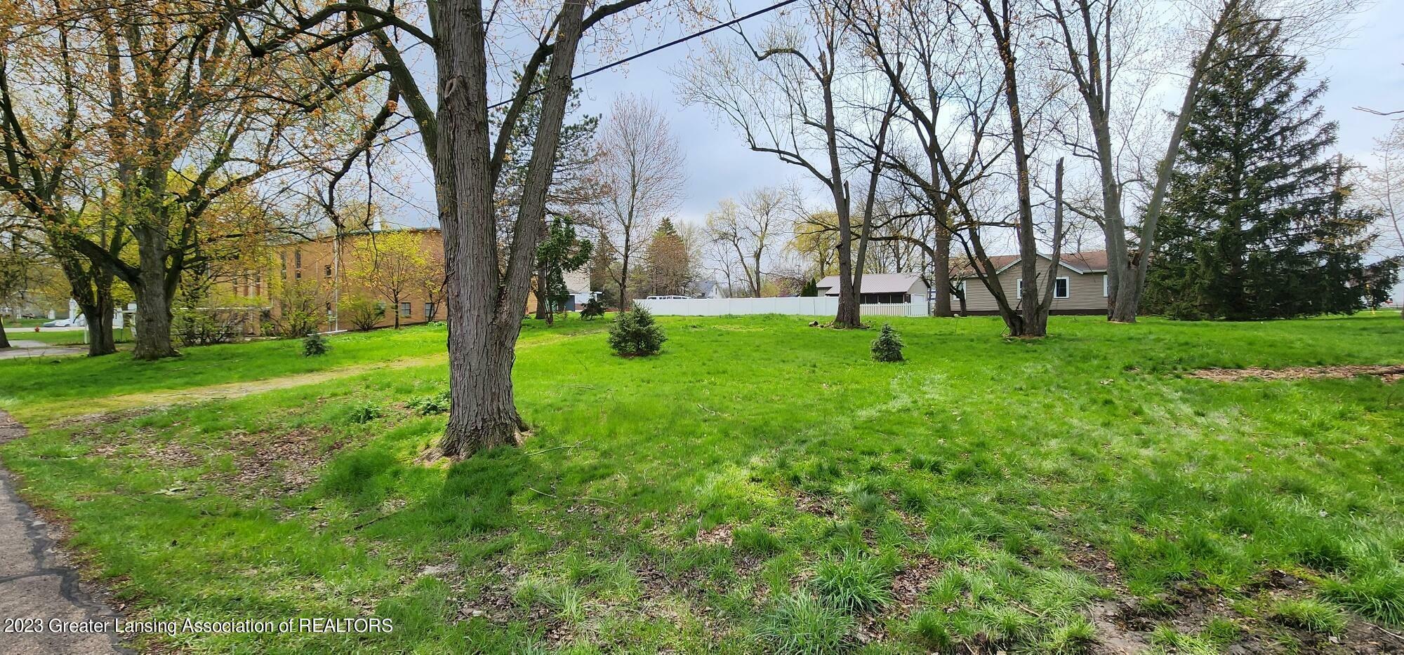Property Photo:  15966 Brook Road  MI 48906 