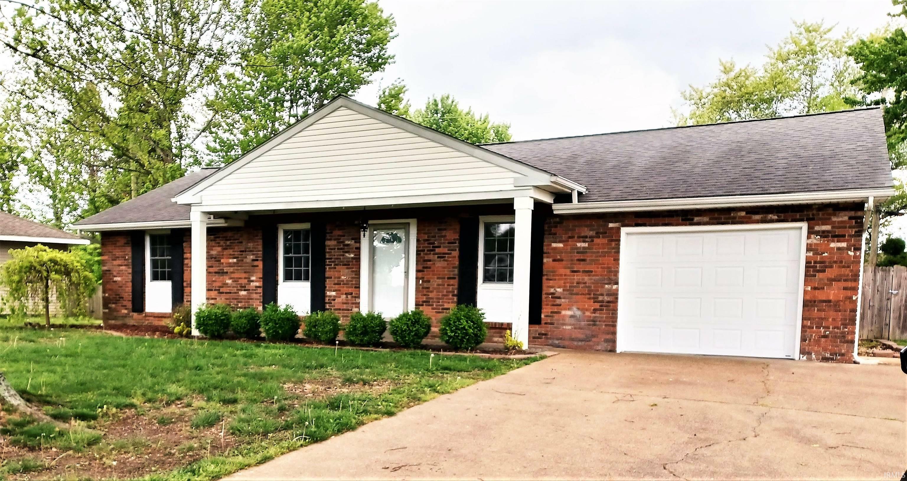 Property Photo: 1324 Wilson Street IN 47601