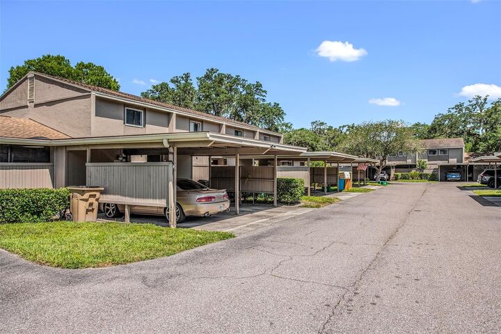 Property Photo: 8624 Cattail Drive 8624 FL 33637
