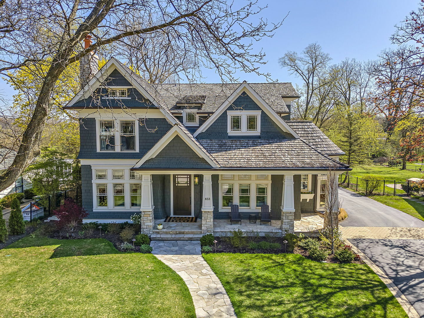 833 Cedar Lane  Northbrook IL 60062 photo