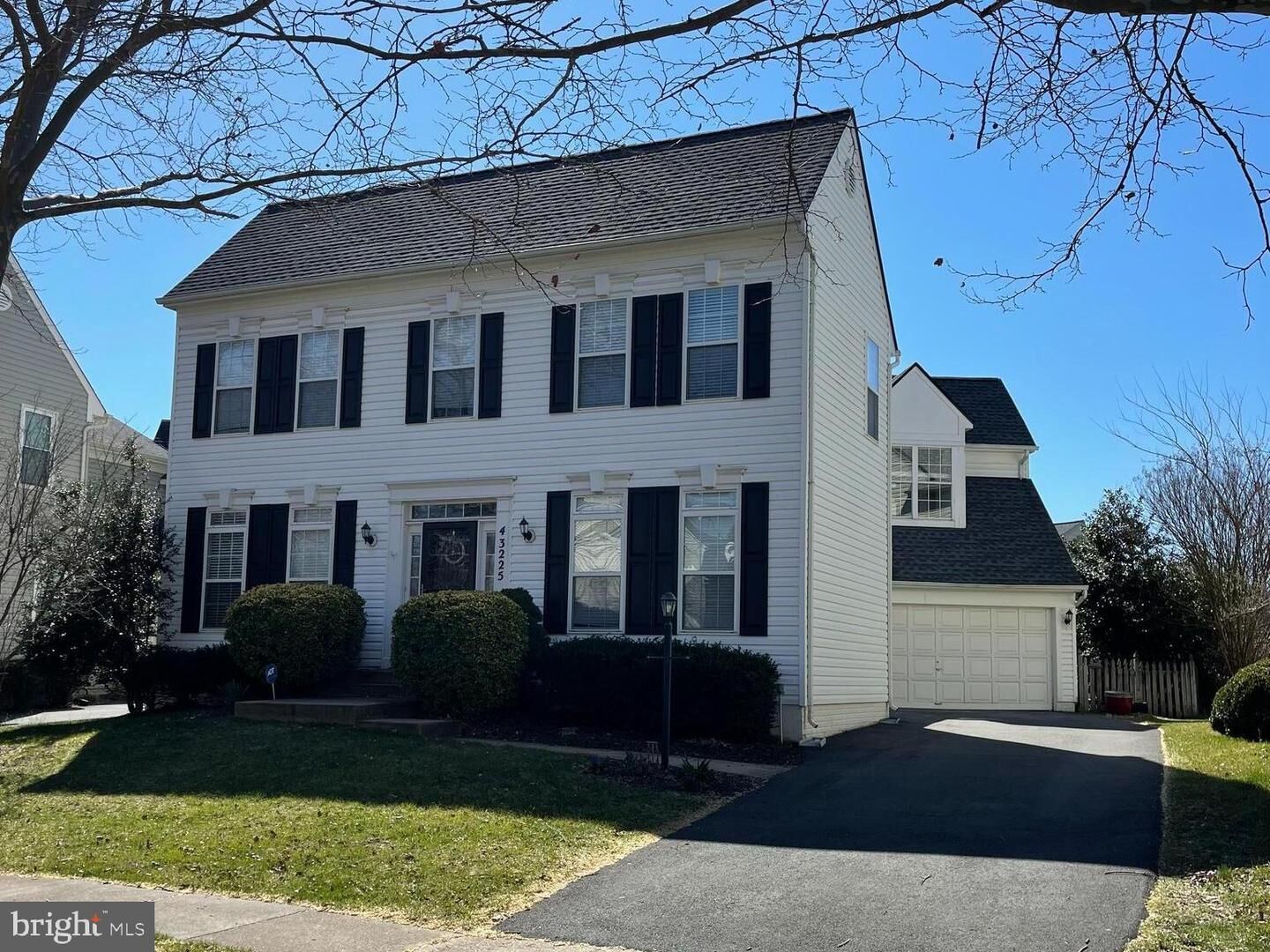 Property Photo: 43225 Edgartown Street VA 20152