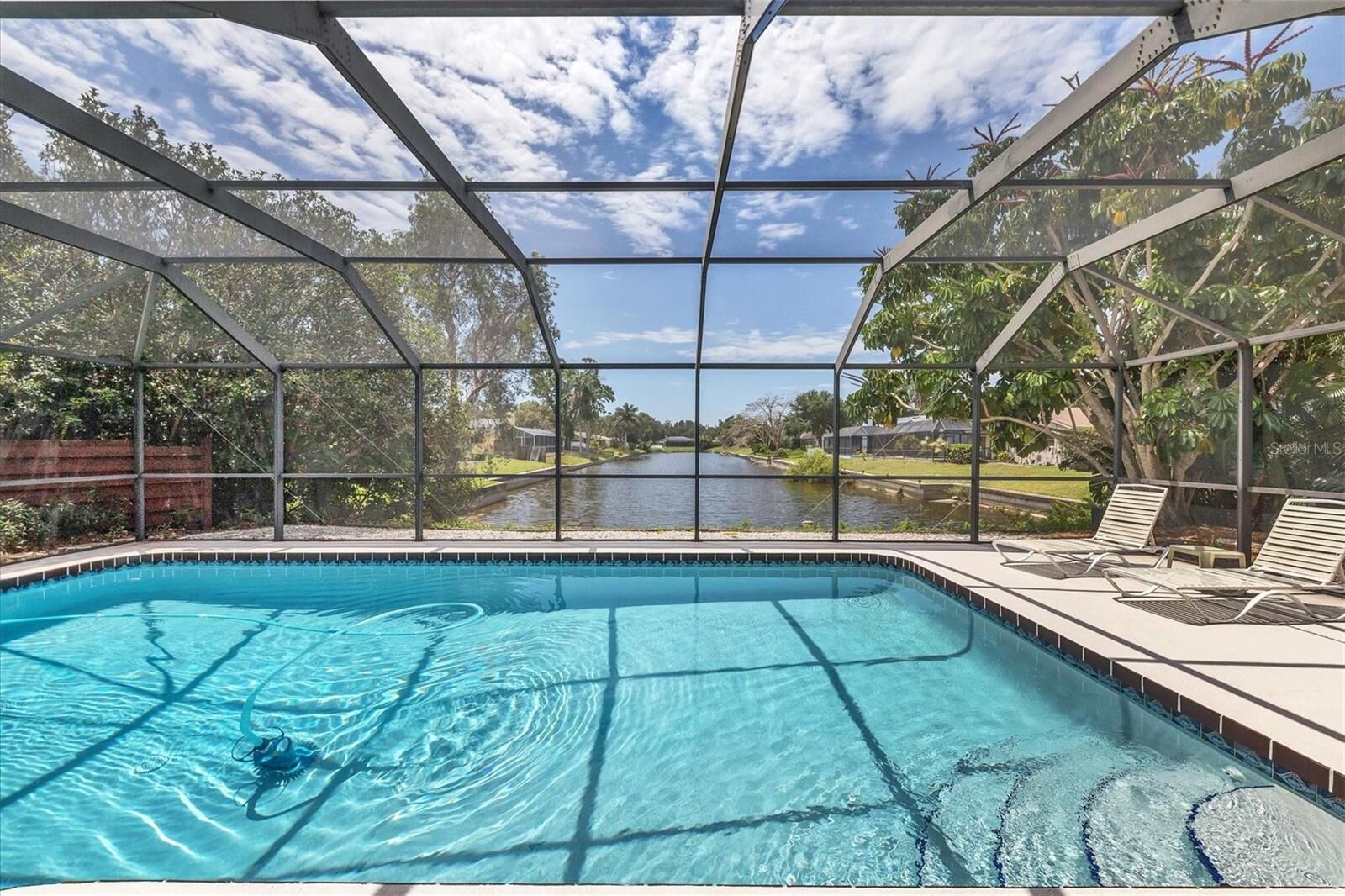 Property Photo:  3924 Helene Street  FL 34233 