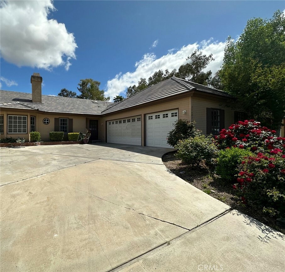 Property Photo:  23403 Continental Drive  CA 92587 