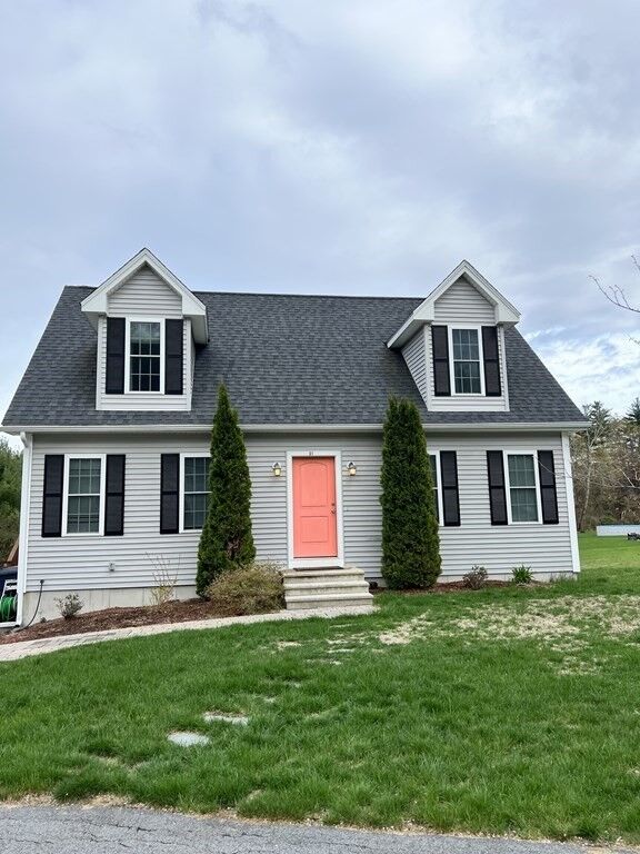 Property Photo:  31 Snowberry Ln  MA 01520 