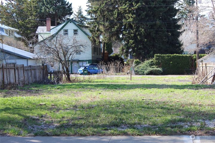 706 E 4th Avenue  Ellensburg WA 98926 photo