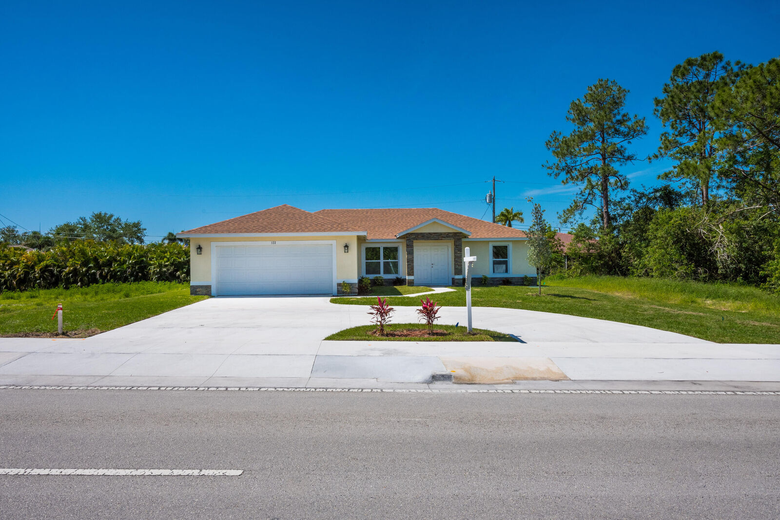 Property Photo: 122 SW Becker Road FL 34953