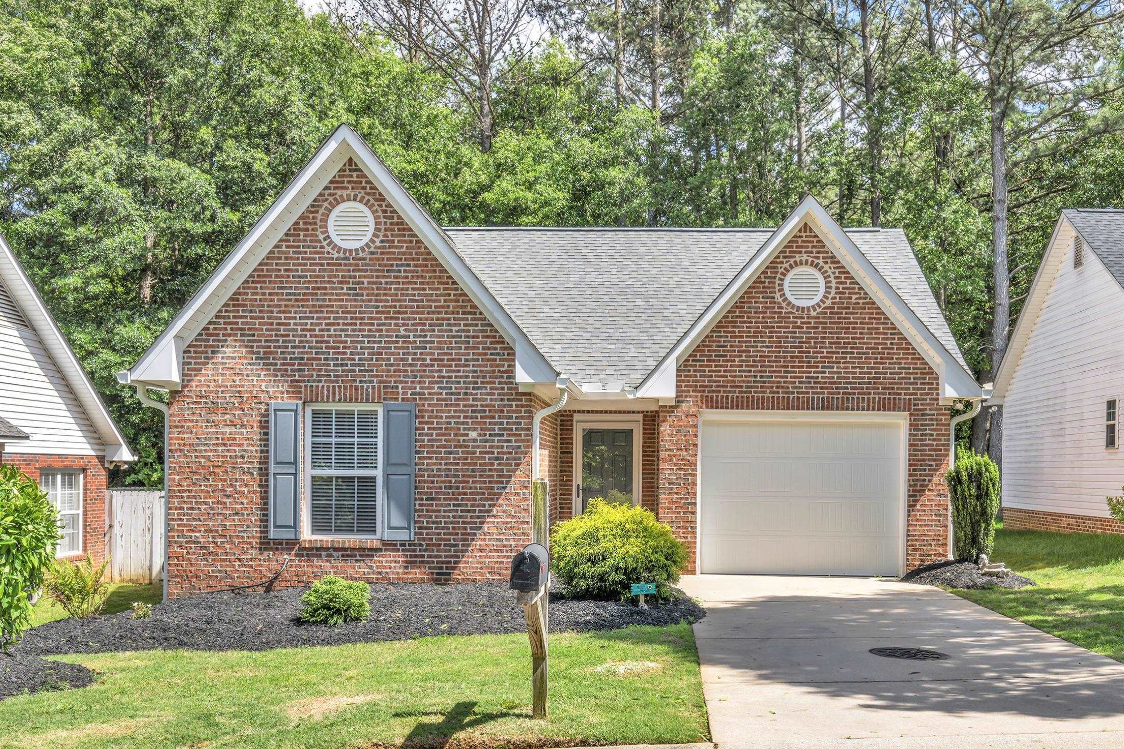 Property Photo:  220 Upper Beaver Creek Drive  SC 29369 