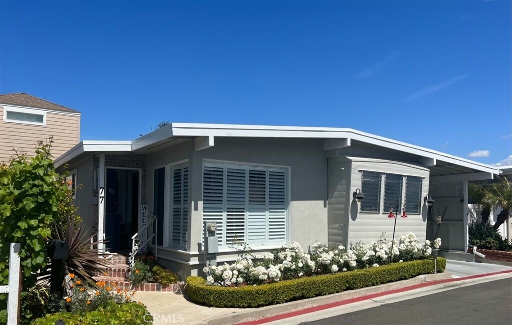 77 Yorktown  Newport Beach CA 92660 photo