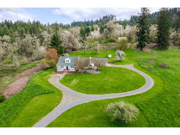 35894 Enterprise Rd  Creswell OR 97426 photo