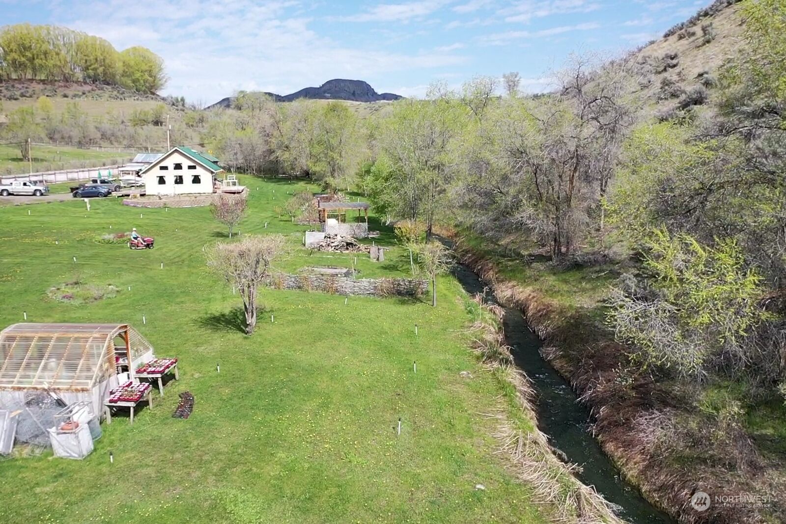 MLS2063660 18 Loomis Oroville Rd, Tonasket, WA 98855