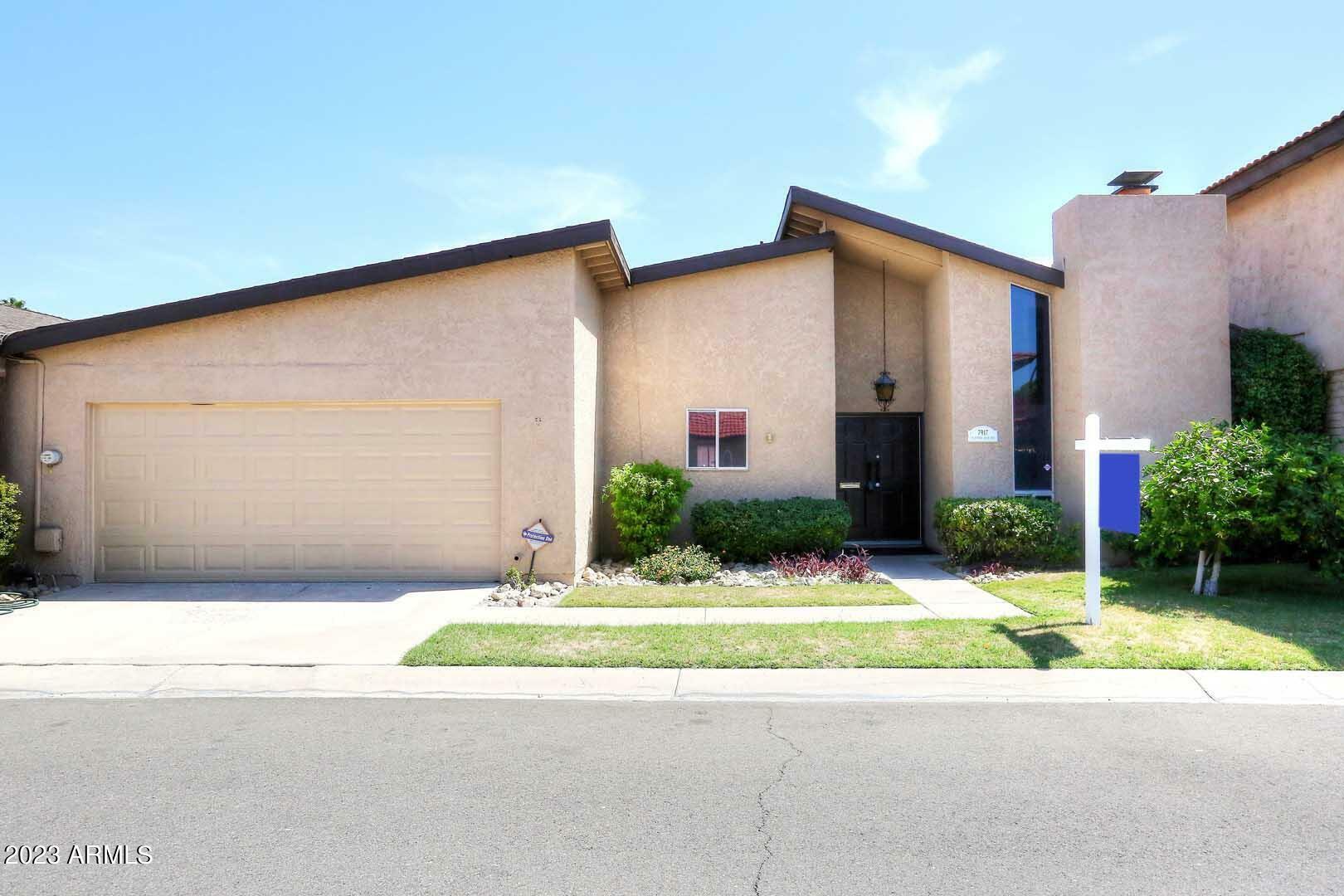 Property Photo: 7917 E Bonnie Rose Avenue AZ 85250
