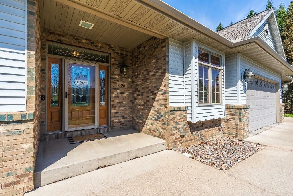 Property Photo: 606 Independence Lane WI 54403