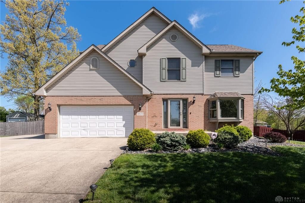 Property Photo: 2523 Stop 8 Road OH 45414