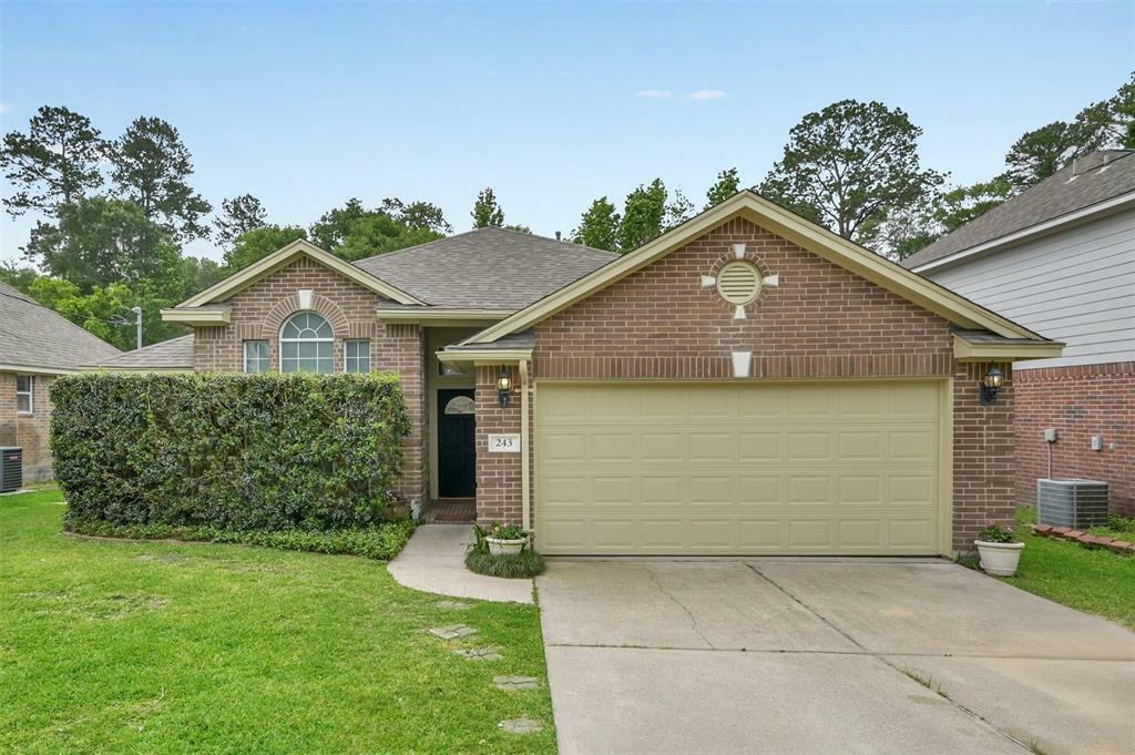 Property Photo:  243 Maple Lane  TX 77304 