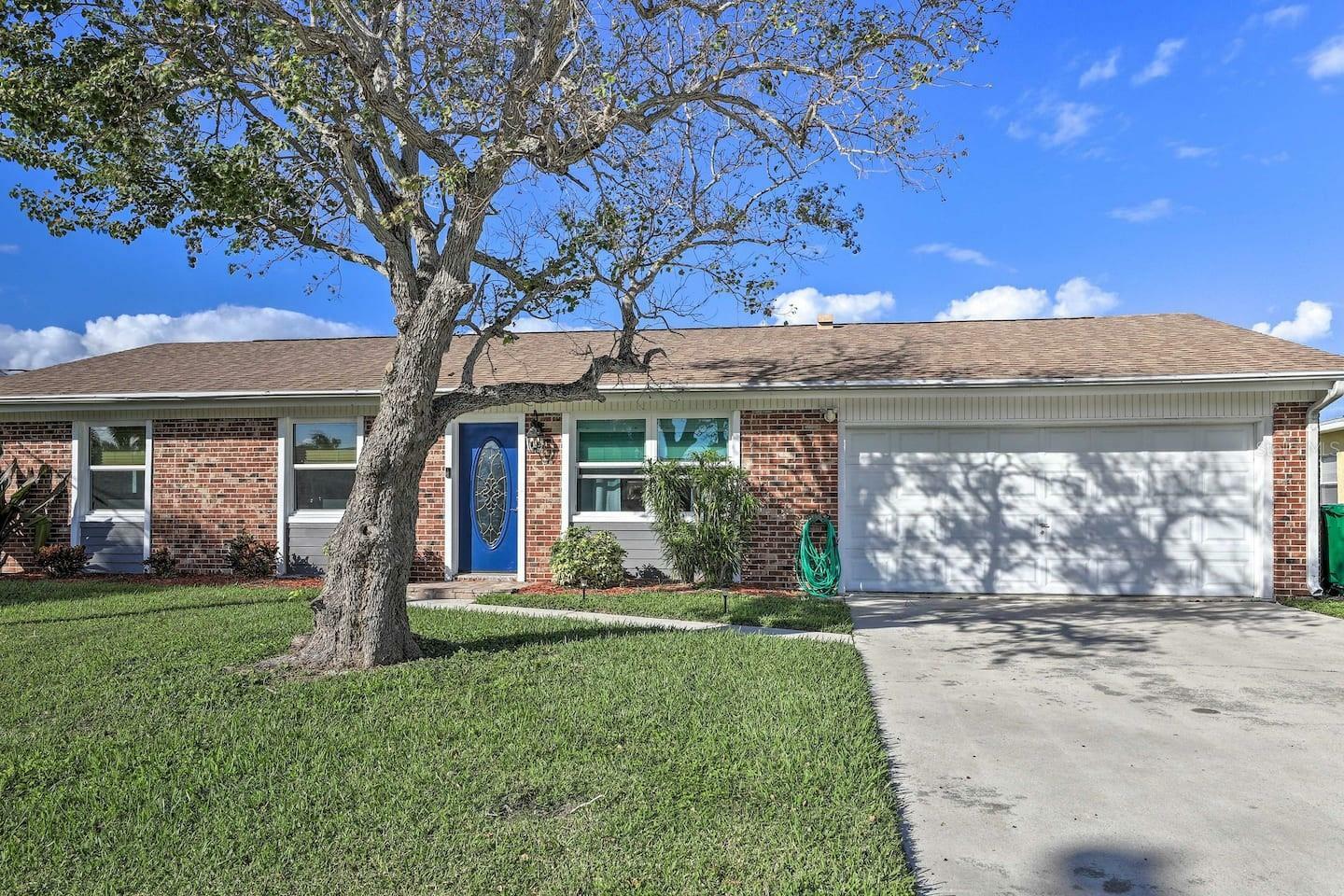 Property Photo:  1400 Glen Haven Drive  FL 32952 