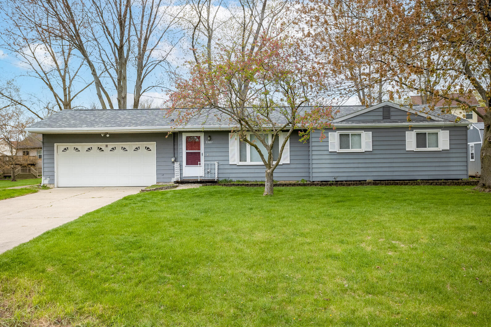 3387 Loren Drive  Jackson MI 49203 photo