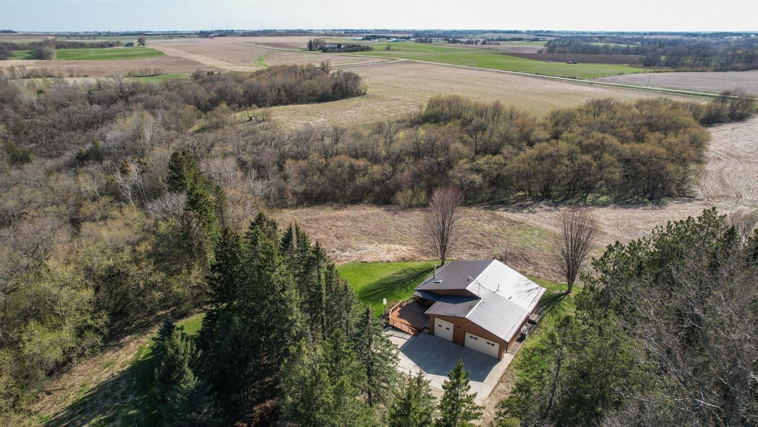 Property Photo:  8624 County Road 116 SE  MN 55976 