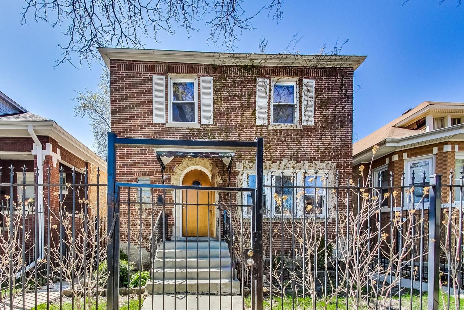 Property Photo:  5242 S Albany Avenue  IL 60632 