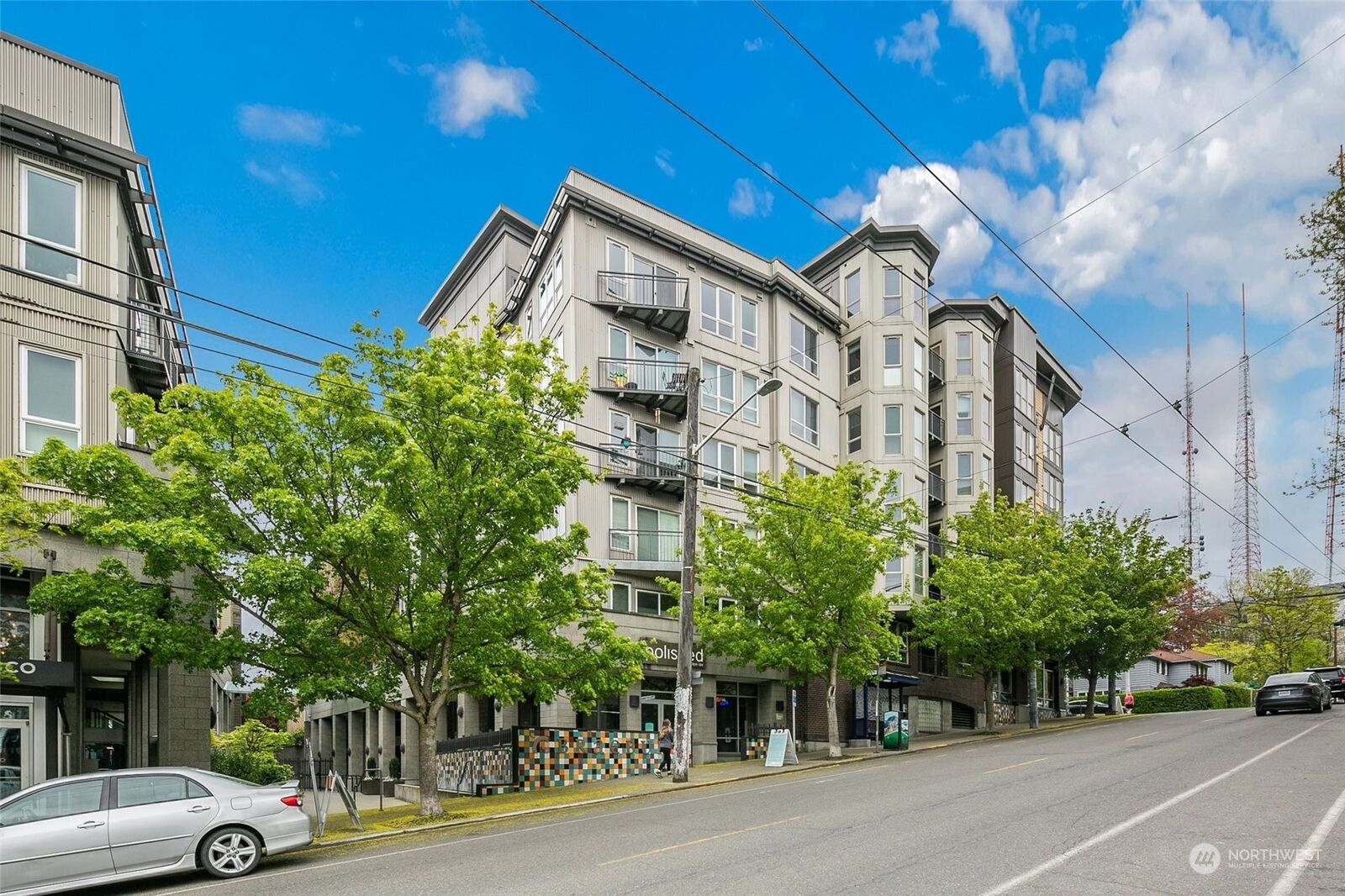 Property Photo:  1420 E Pine Street E406  WA 98122 