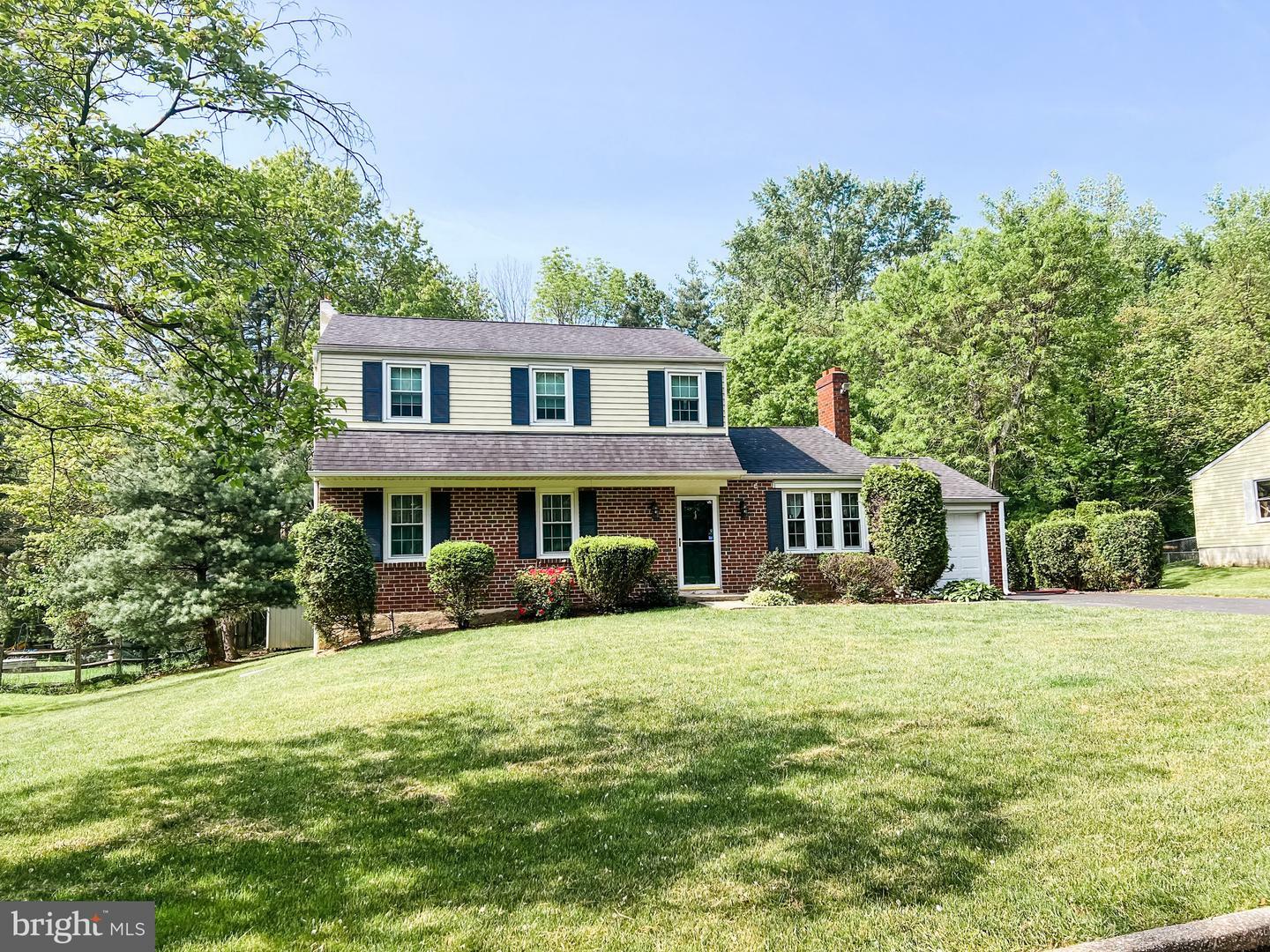 Property Photo: 806 Maule Lane PA 19382