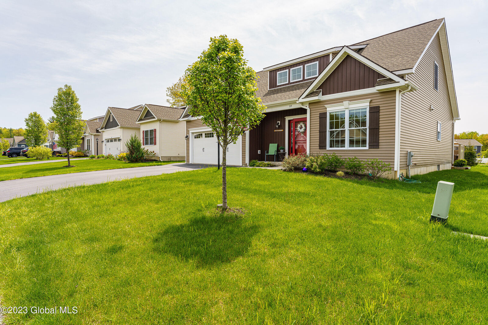 Property Photo:  27 Lakepointe Way  NY 12866 