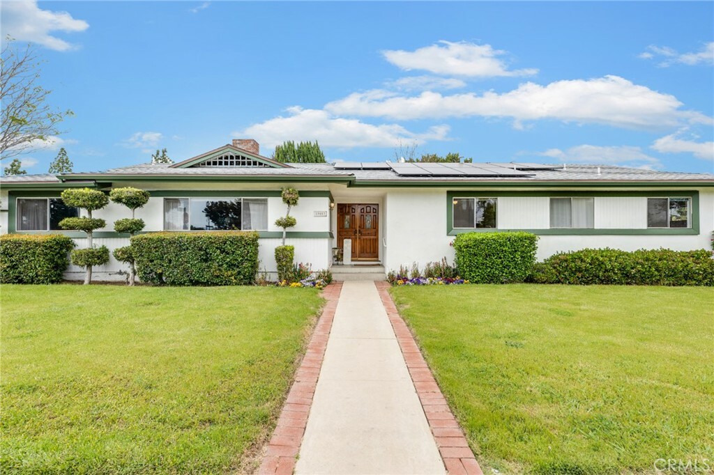 Property Photo:  19053 Vintage Street  CA 91324 