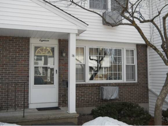 Property Photo: 18 Riversedge Drive 18 NH 03055