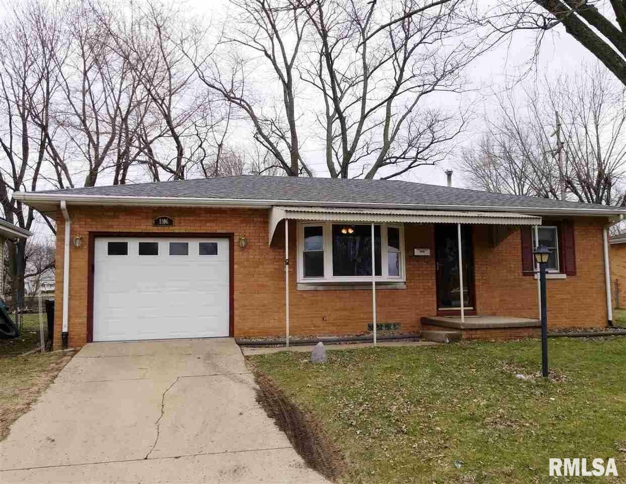 Property Photo:  1106 S 11th Street  IL 61554 