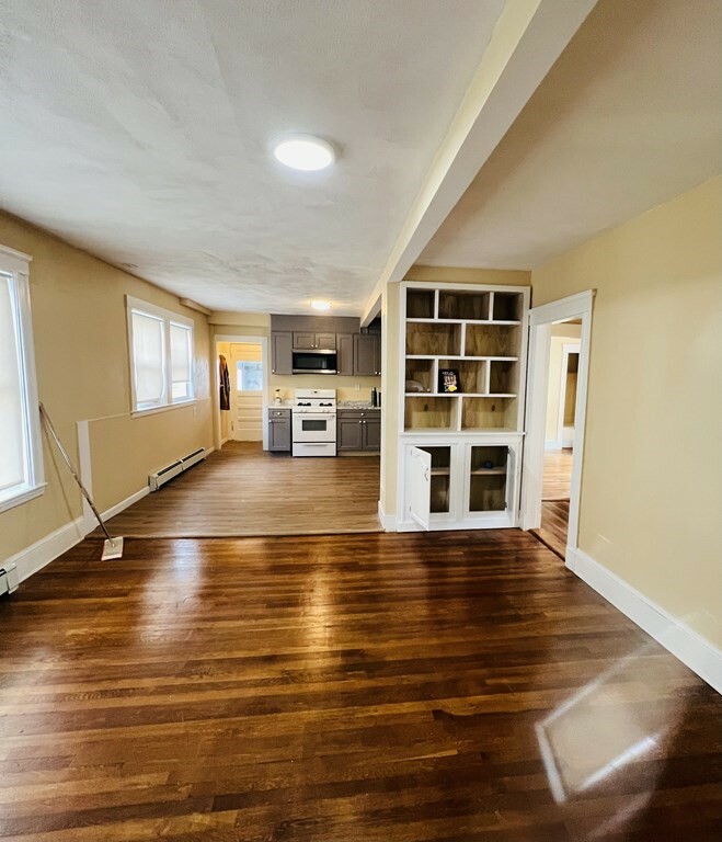 Property Photo: 14 Cabot St 14 MA 02149