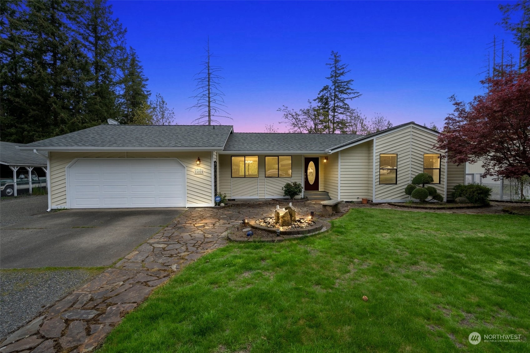 Property Photo:  16020 SE 322nd Street  WA 98092 