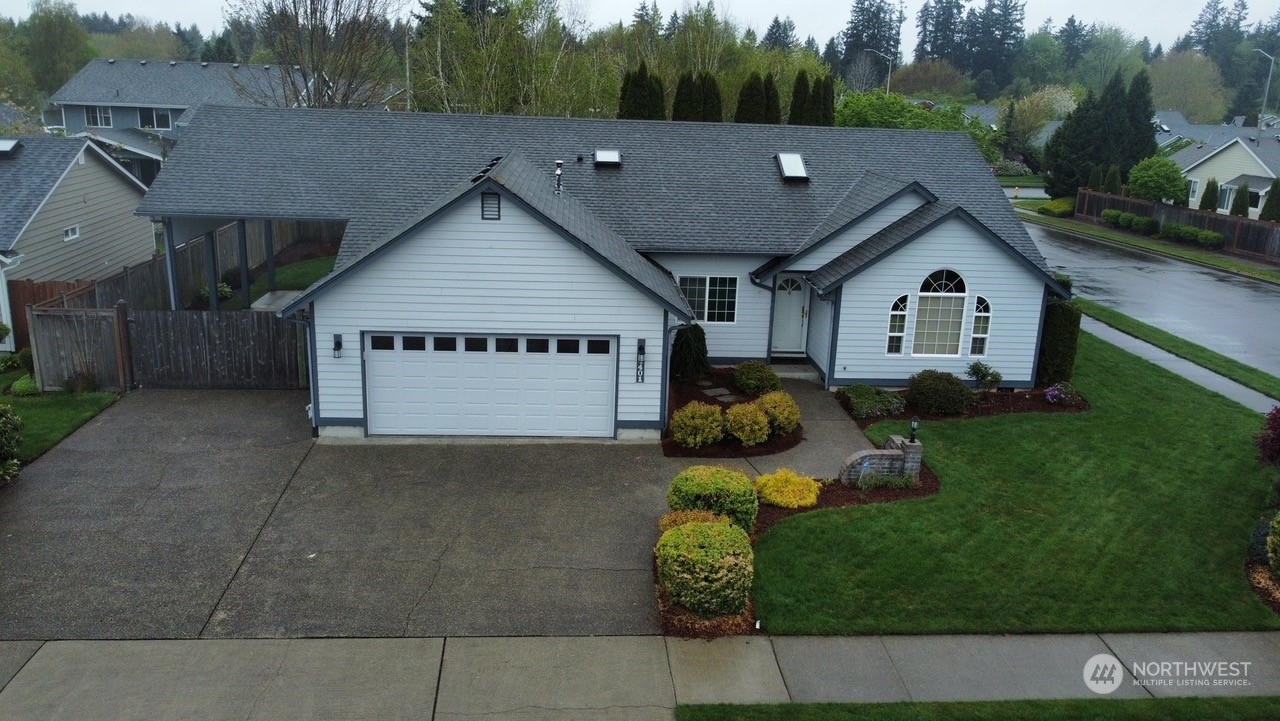 Property Photo:  4401 Greenbriar Street SE  WA 98503 