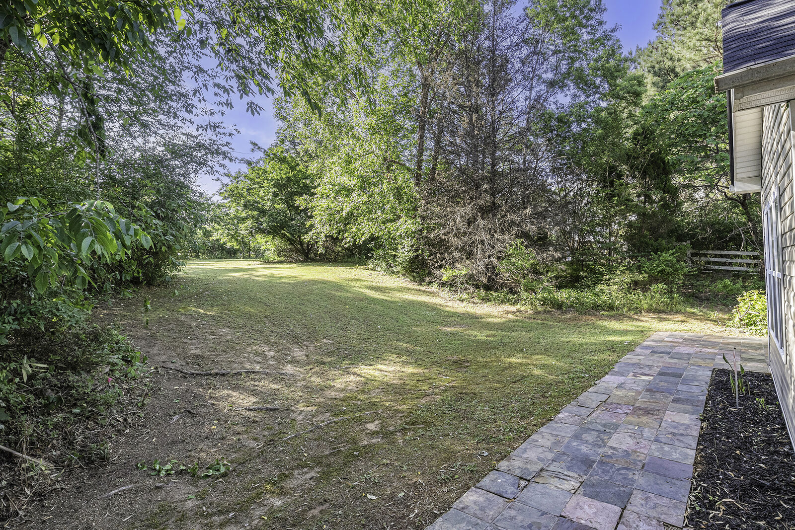 Property Photo: 3395 Laurel Springs Cove GA 30180