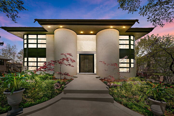 914 Saint Stephens Green  Oak Brook IL 60523 photo