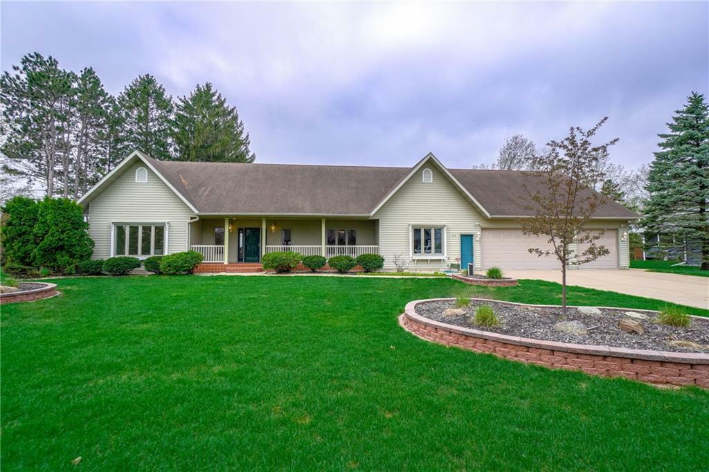 Property Photo:  216 Skyline Drive  WI 54703 