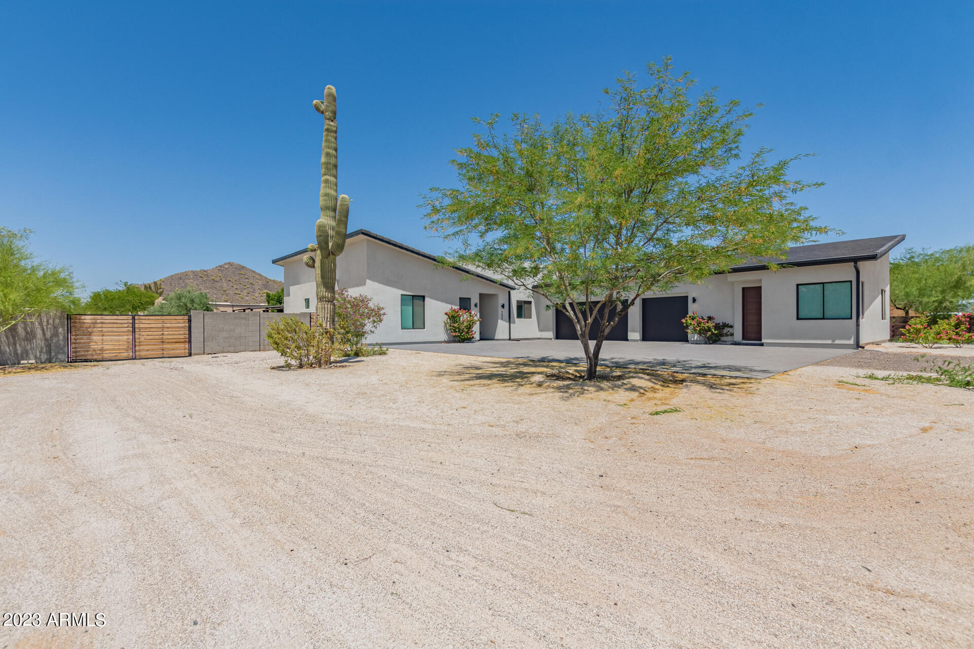 Property Photo: 9090 W Calle Lejos -- AZ 85383