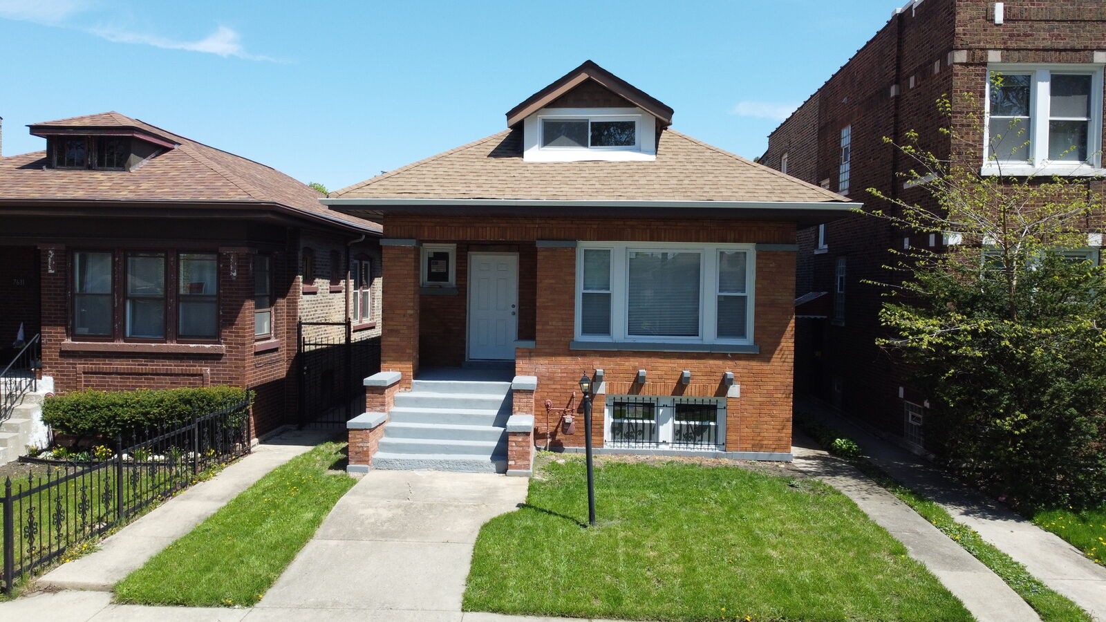Property Photo:  7613 S Hermitage Avenue  IL 60620 